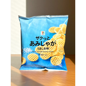 세븐일레븐 바삭한 아미쟈가 소금맛 66g 그물모양 감자칩 일본 편의점 간식