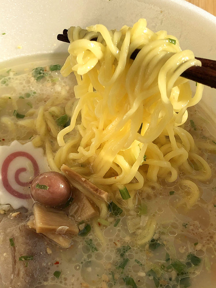 일본 컵라면 세븐일레븐 산토카 돈코츠, 126g, 1개
