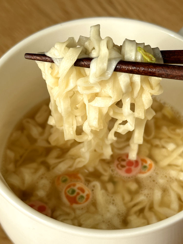 [ 닛신 ] 머그컵 우동 호빵맨 순한 다시맛 3개입 / 앙팡만 우동 야사시이 오다시 / 일본 봉지라면
