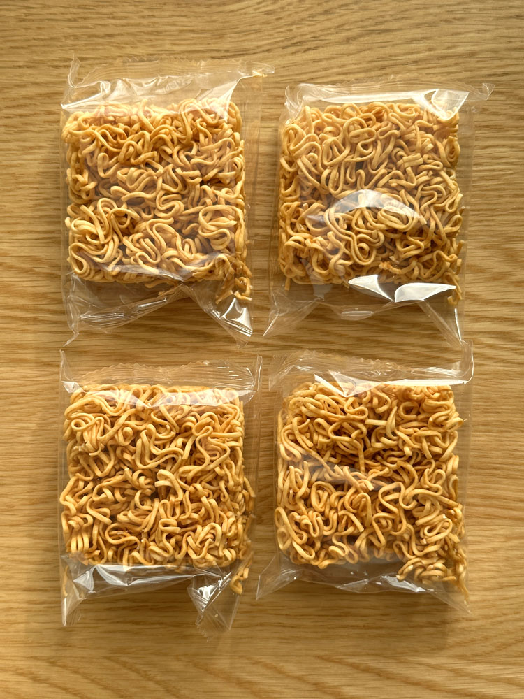 [ 무인양품 ] 치킨맛 미니 라면 4개입 / 일본 라면