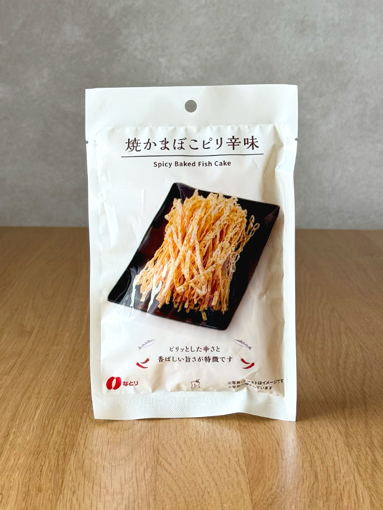 [ 로손 ] 야끼카마보코 삐리 카라아지 29g / 구운 어묵 매콤한 맛 안주 / 일본편의점 안주