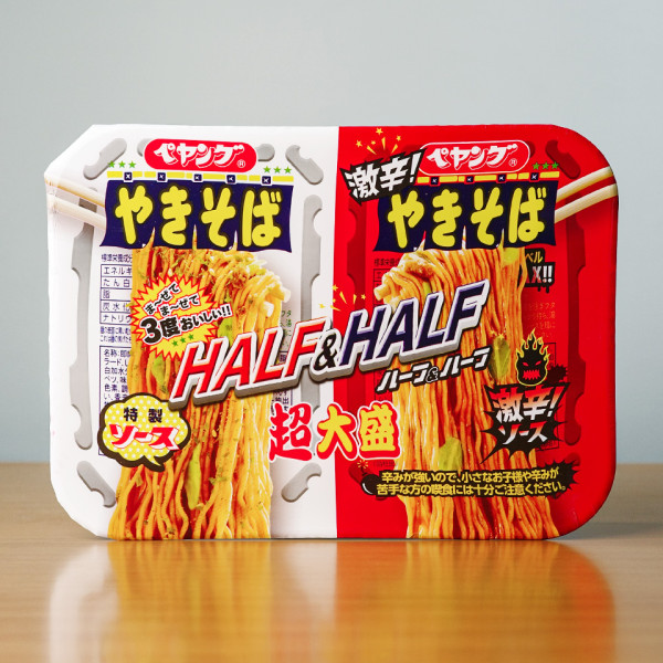 페양구 야끼소바 하프 & 하프 초오오모리 대용량 235g 일본 컵라면